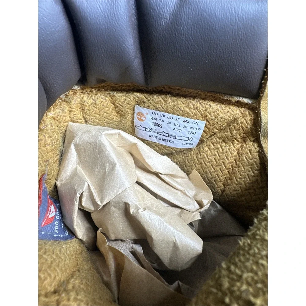Timberland‎ Boots Boys Size 4M Wheat Suede Prima loft 200 Grams